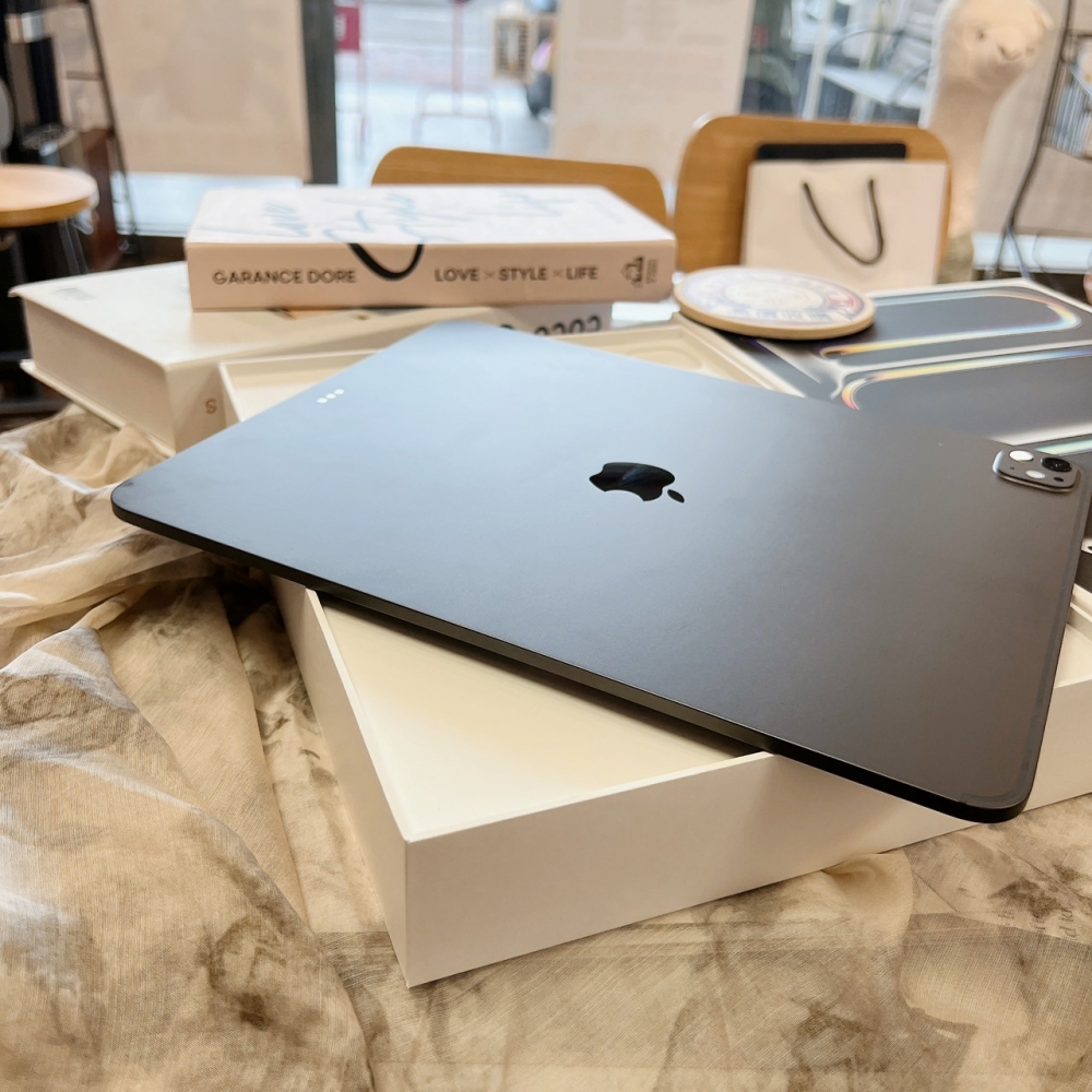 二手iPad Pro 13吋 WiFi m4 256G黑色*J6WHM（店保30天）