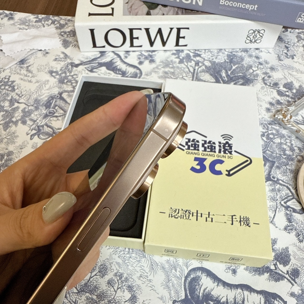 『鹽行』16ProMax 256G金色*99863（原廠保內）