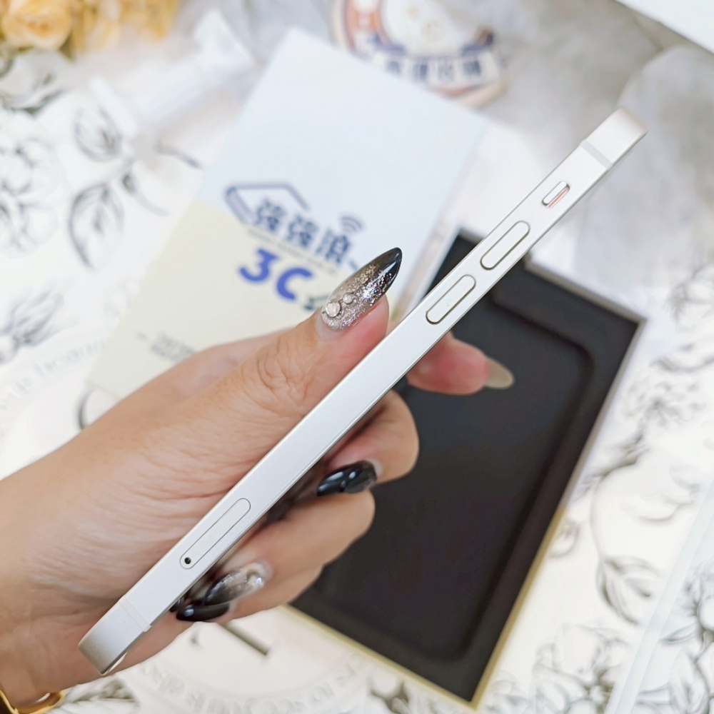 『歸仁』二手 Apple iPhone 12 128GB白色*11809