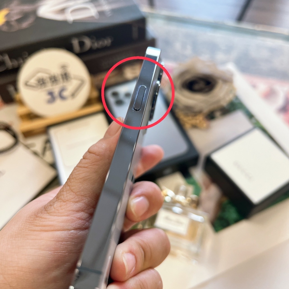 二手13Pro 256G 藍色*29775（店保365天）