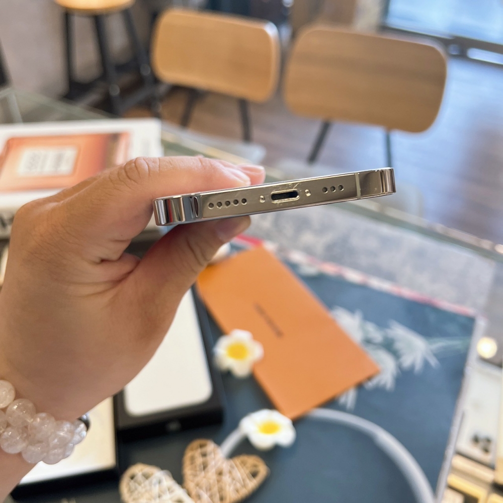 二手13Pro 256G 白色*64716（店保365天）