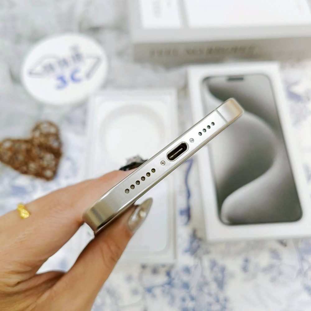 歸仁-二手 IPhone15ProMax 256G 白色#18705（店保365天）