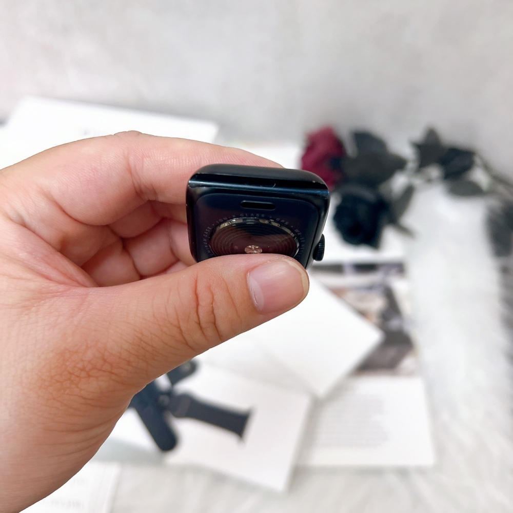 佳里-二手 APPLE Watch SE2 黑 #L9QTH