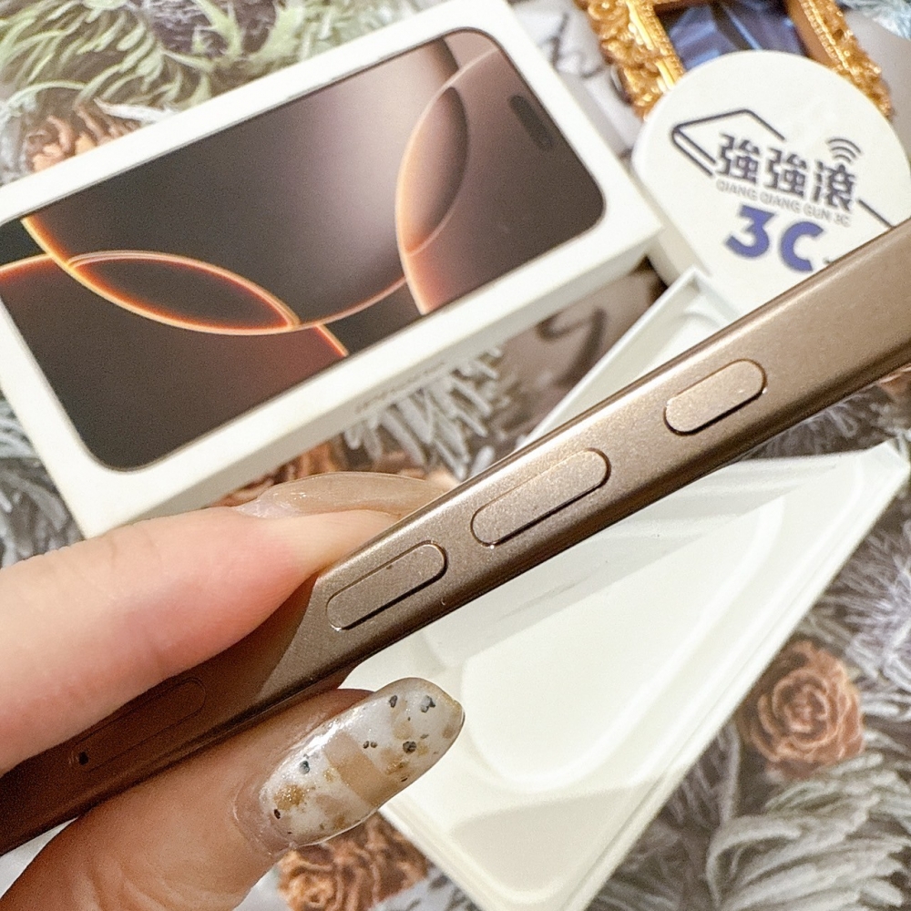 善化-二手iPhone16Pro Max 256G 金色 #78611（店保365天）