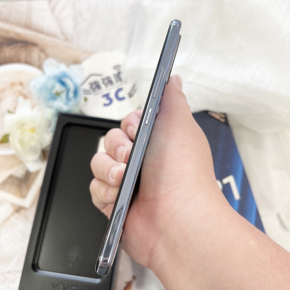 二手 vivo V21 8+128G 奇幻電音 *07398 (店保30天)