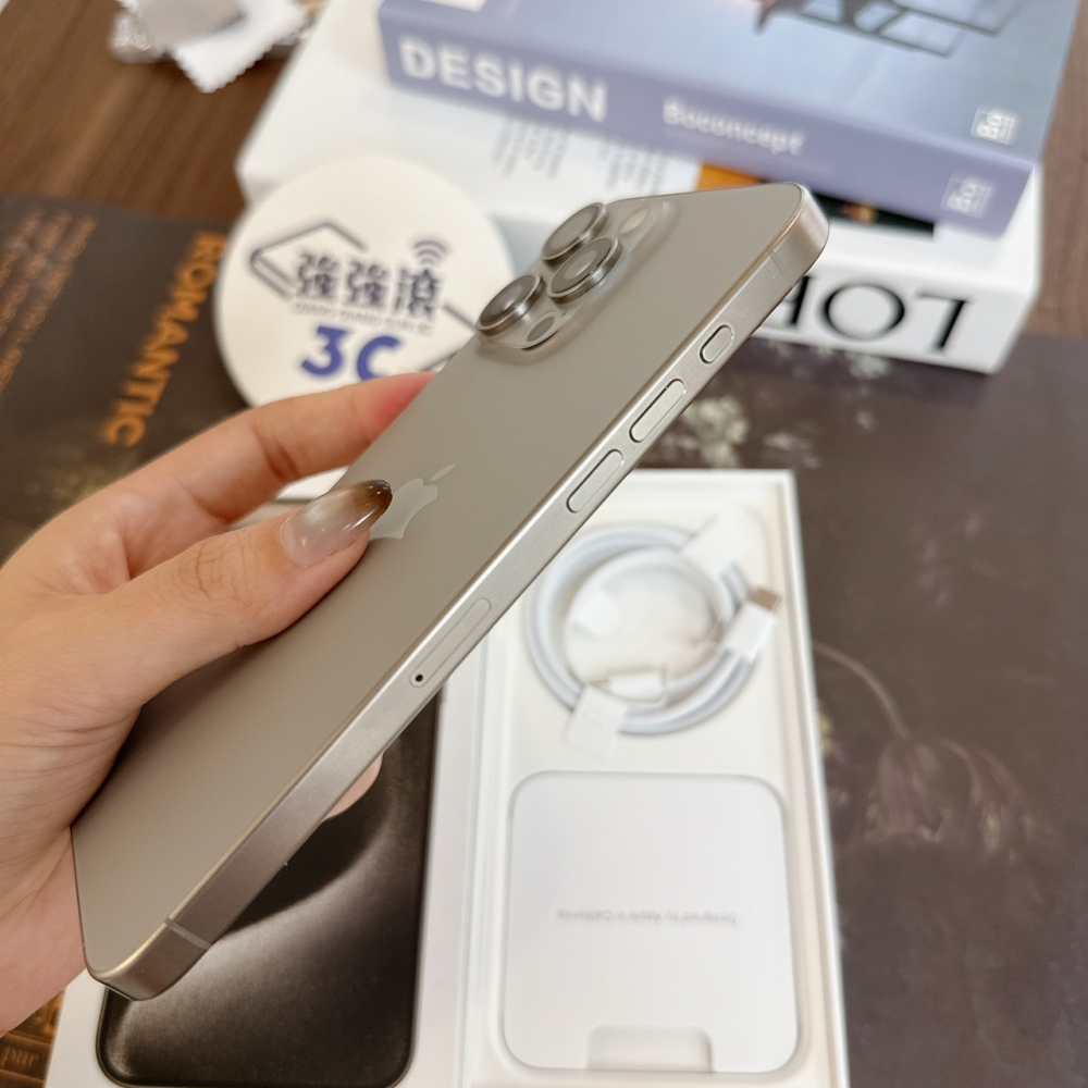 鹽行-二手iPhone 15Pro Max 256G 原鈦色 #01847（店保365天）
