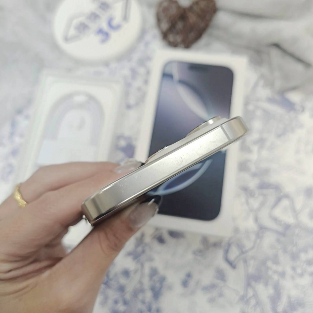 歸仁-二手iPhone16 Pro 256G 白色 #77774（原廠保固）