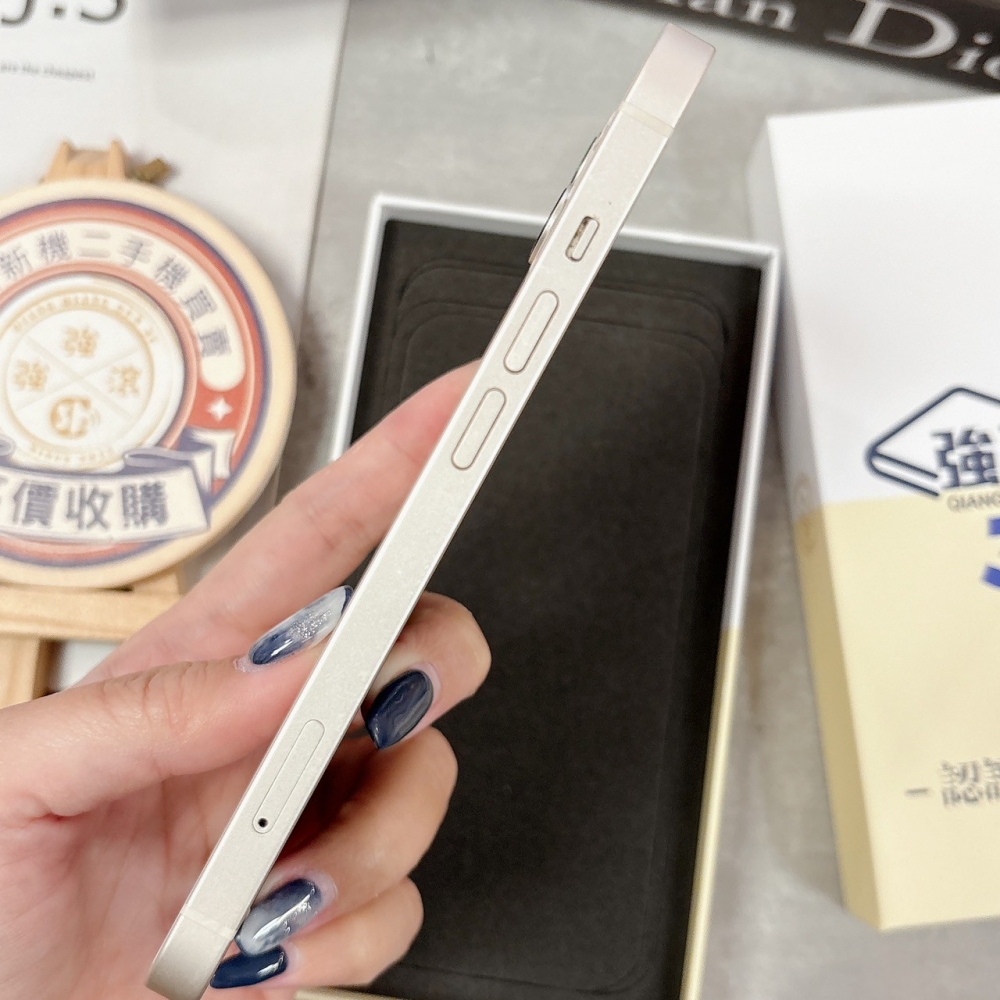 二手 13-128G白色*83783 （店保365天）