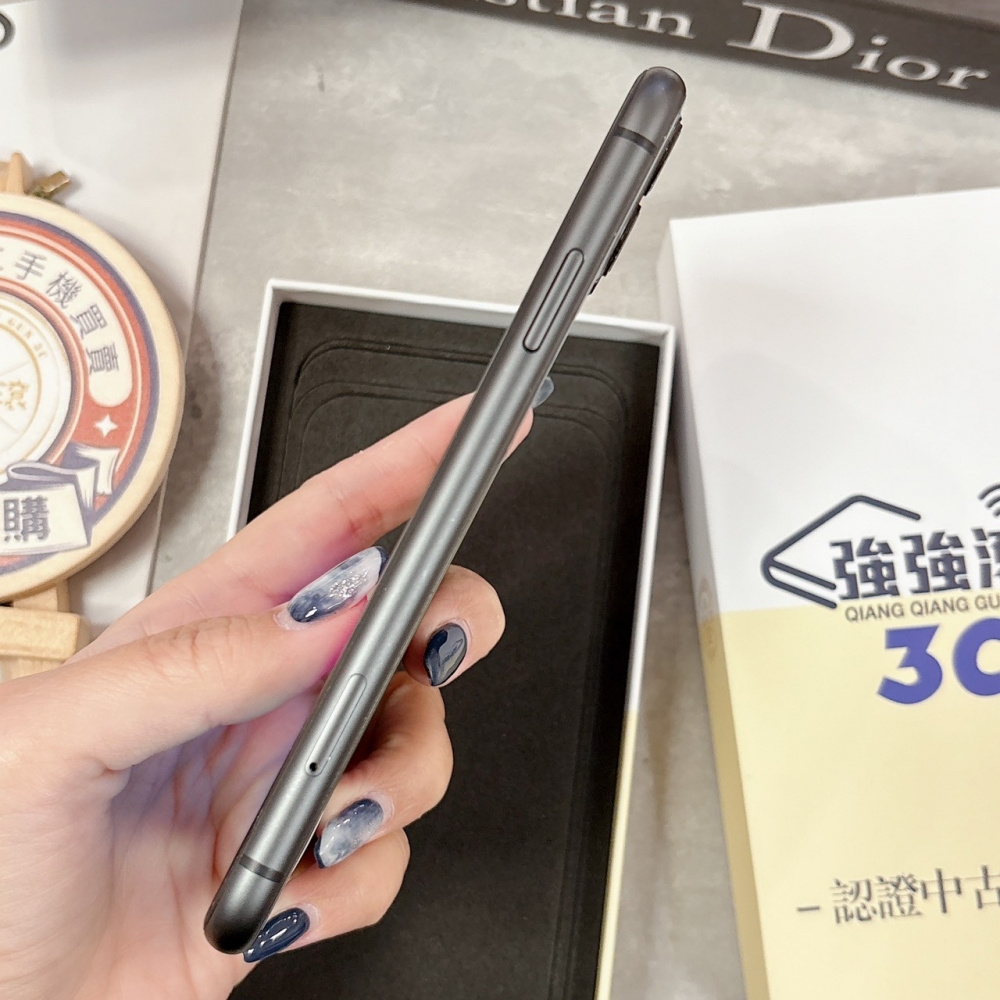 二手 11-64G黑 *75842