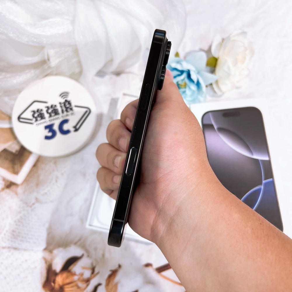 二手 16Pro256G 黑色*34354