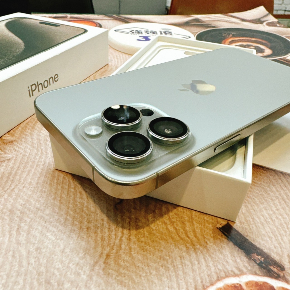 二手15 Pro Max 256G 原色*74418 (店保365天）