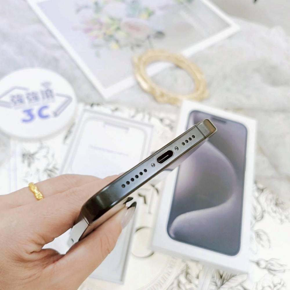歸仁-IPhone15 Pro max 256G 黑色 #94802（獨家保固365天）