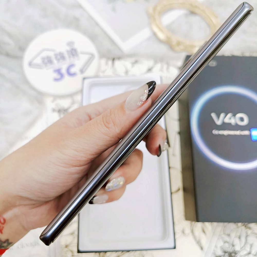 歸仁-二手 VIVO V40 12+512G 灰色＃55036(原廠保內)