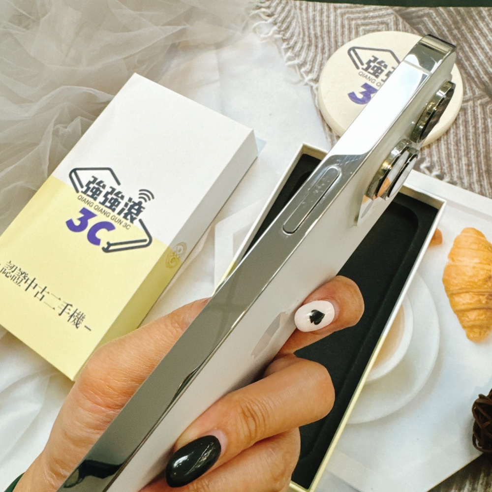 二手14 Pro Max 512G 銀色*06987 (店保365天)