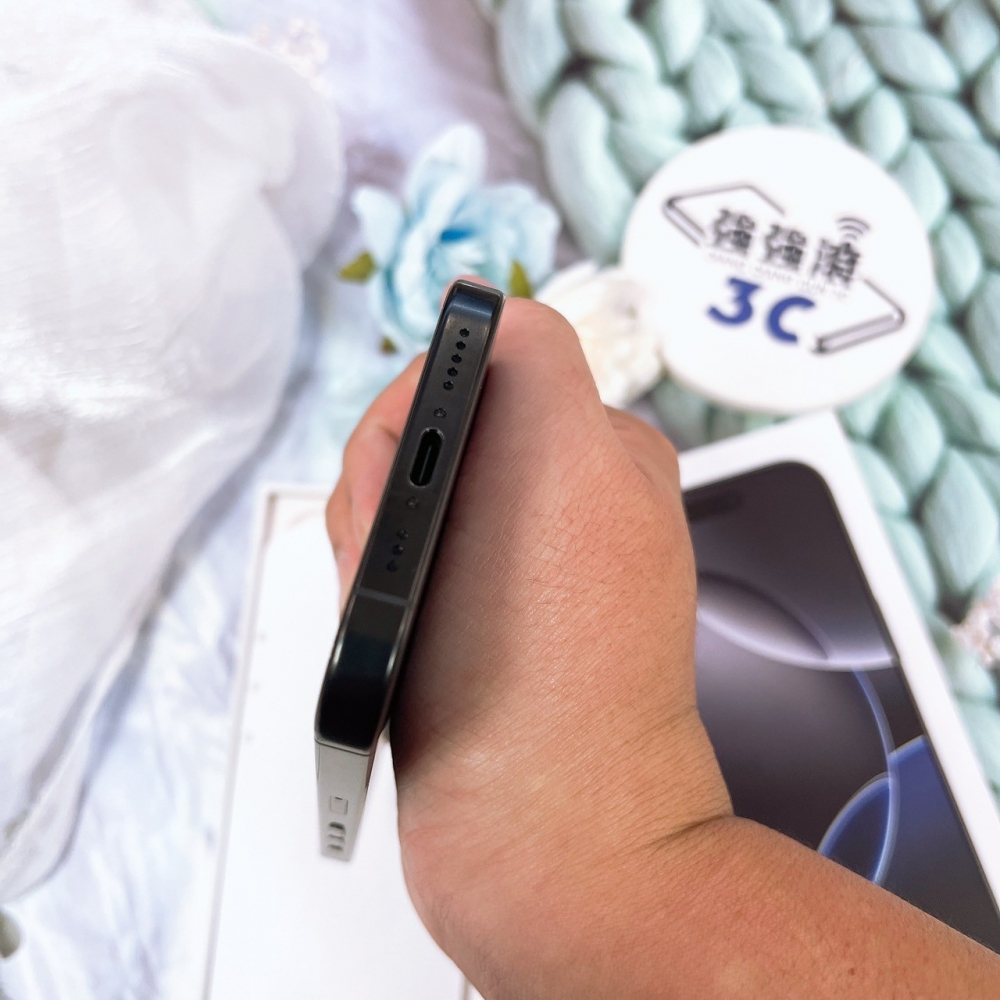 二手 16Pro512G 黑色*83098（原廠保內）