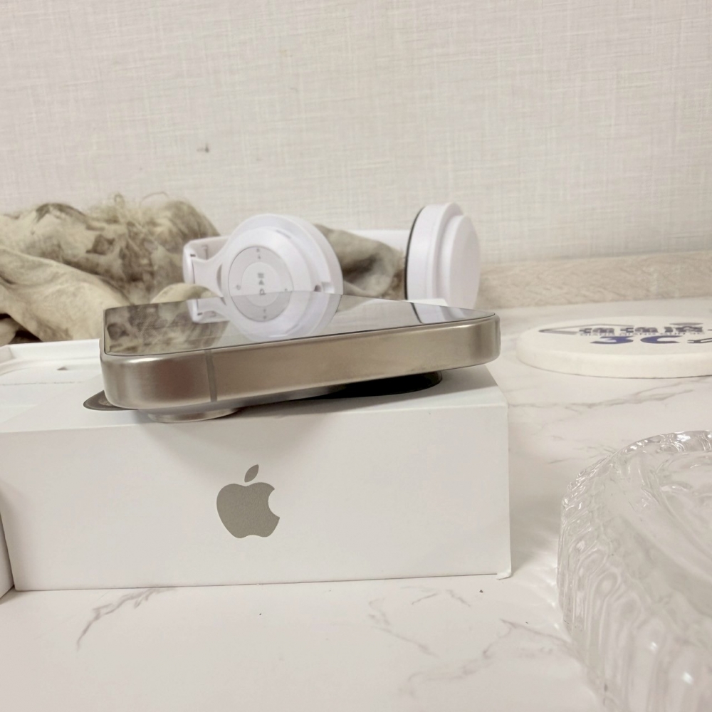 二手 15Pro256G原色*55722（店保365天）