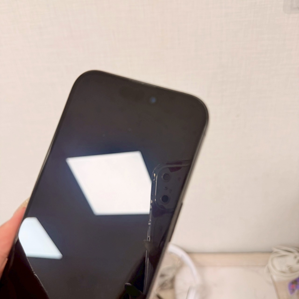 二手 15Pro256G黑色*56097（店保365天）