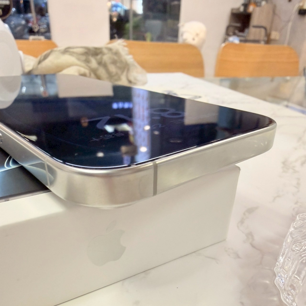 二手 iPhone16Pro 256G 白色*99838(店家保固）