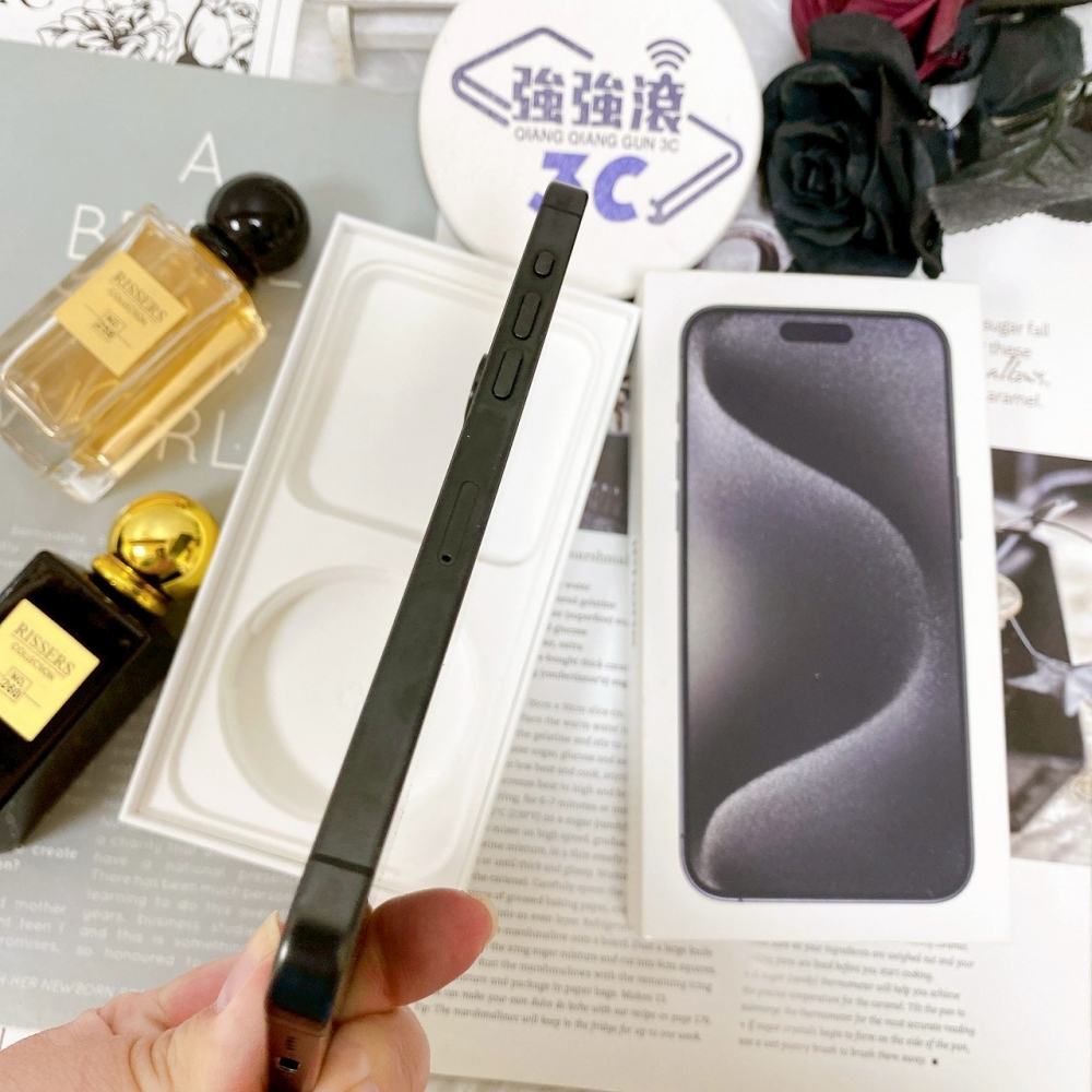佳里-二手 iPhone15 Pro Max 512G 黑色 #75293（店家保固365天）