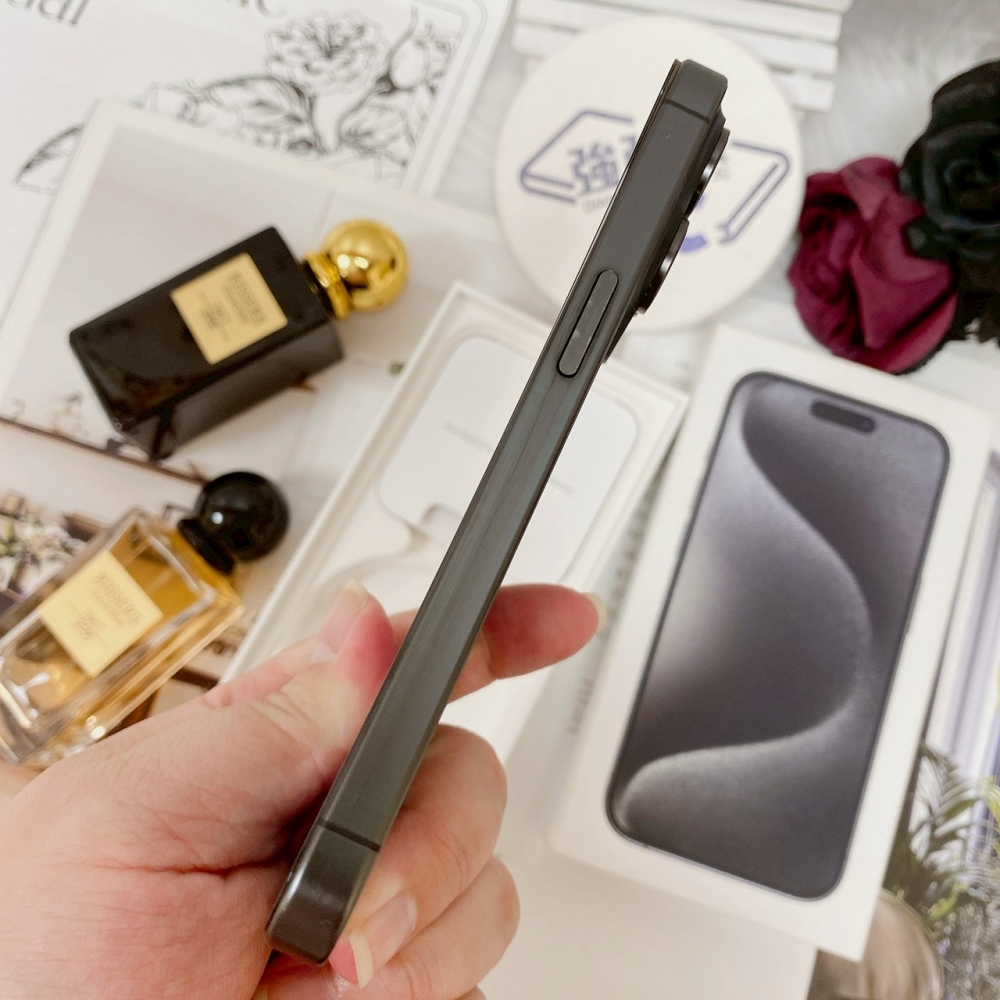 佳里-二手 iPhone15 Pro 256G 黑色 #45569（店家保固365天）