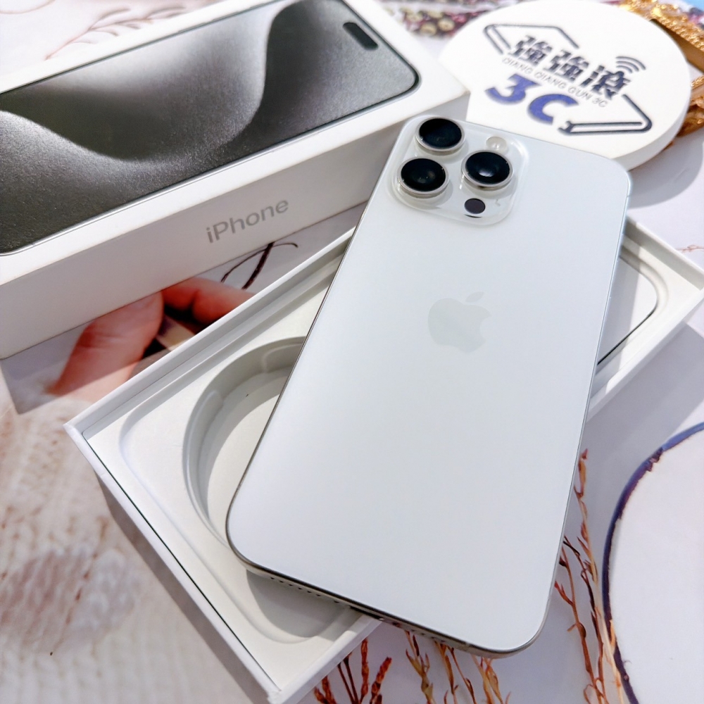 善化-二手iPhone15 Pro Max 1TB 白色 #39020（店保365天）