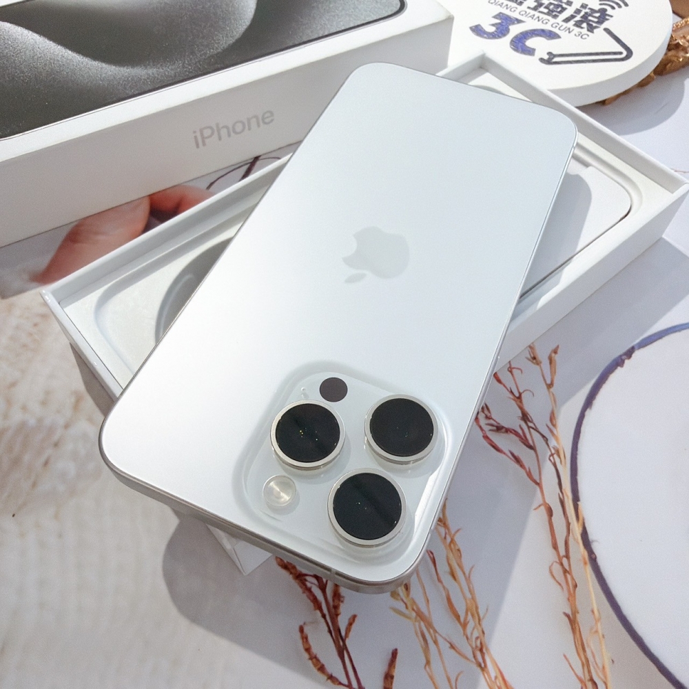 善化-二手iPhone15 Pro Max 1TB 白色 #39020（店保365天）