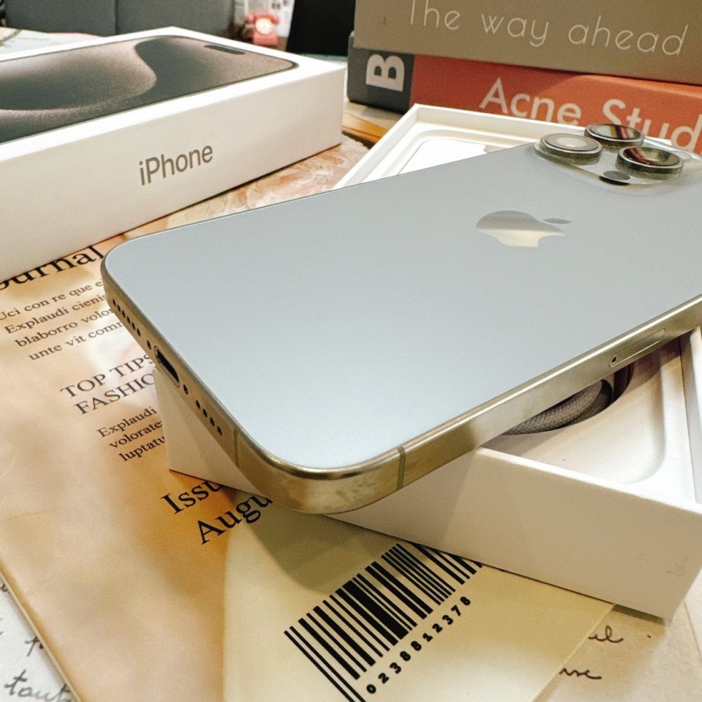 二手15 Pro Max 256G 原鈦色*44582 (店保365天)