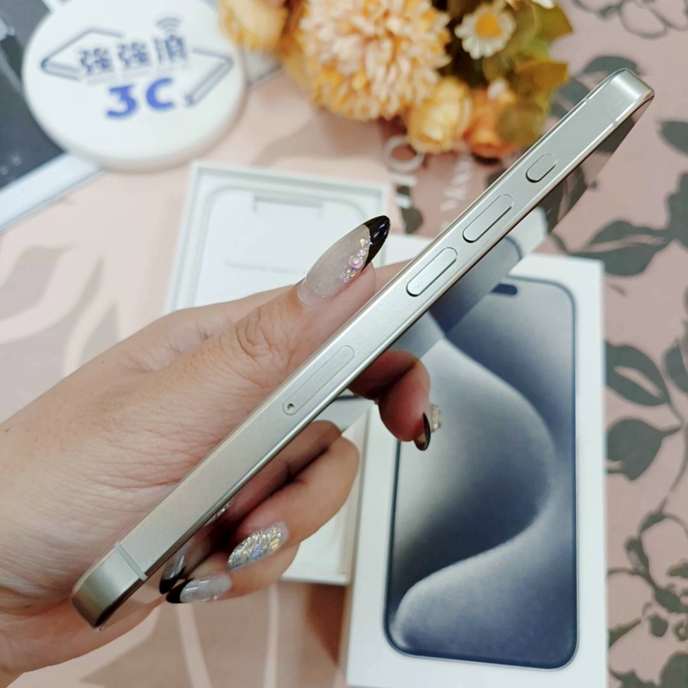歸仁-二手 IPhone15pro 256G 白色#85948（店家保固365天）