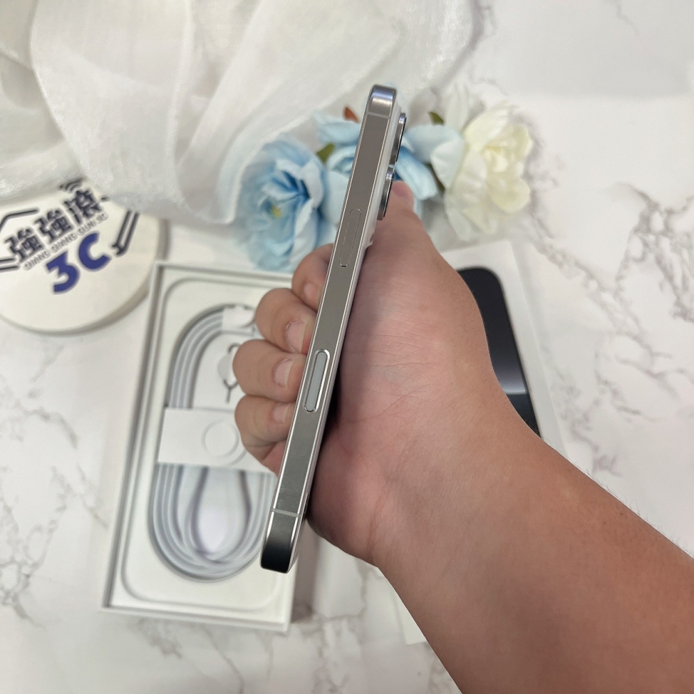 二手 16Pro256G 白色*09790(店家保固365天)