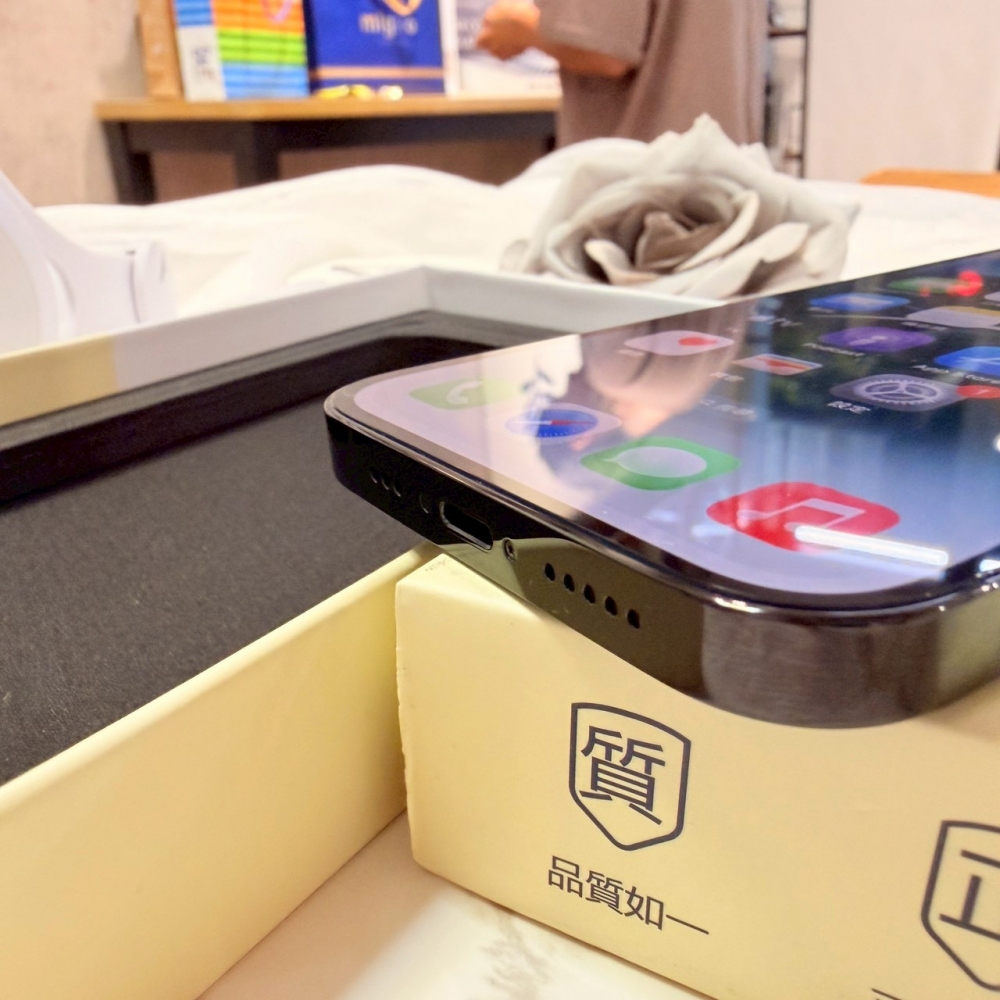 二手 14Pro256G黑色*24740 (店家保固365天)