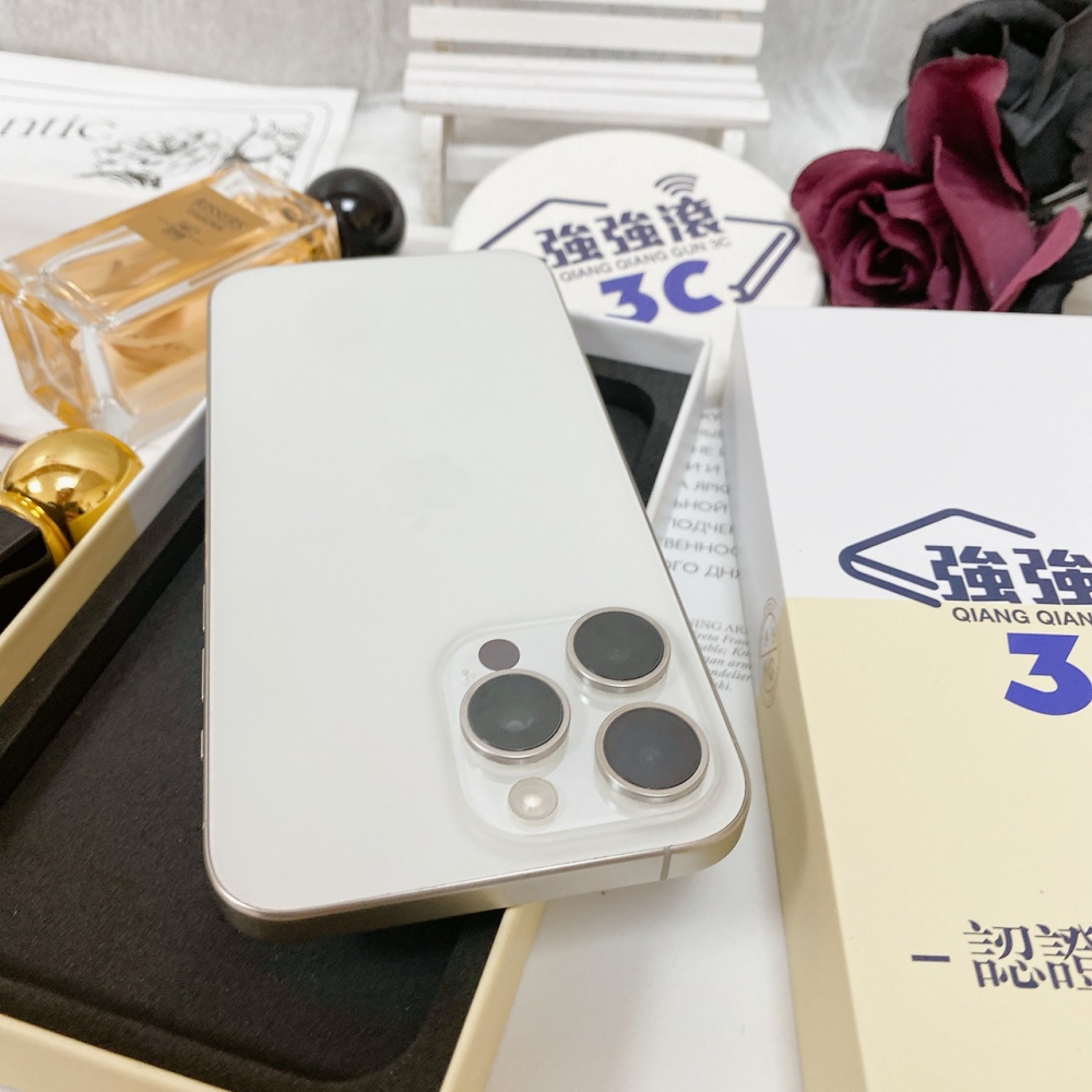佳里-二手 iPhone15 Pro Max 256G 白色 #81749（店家保固365天）