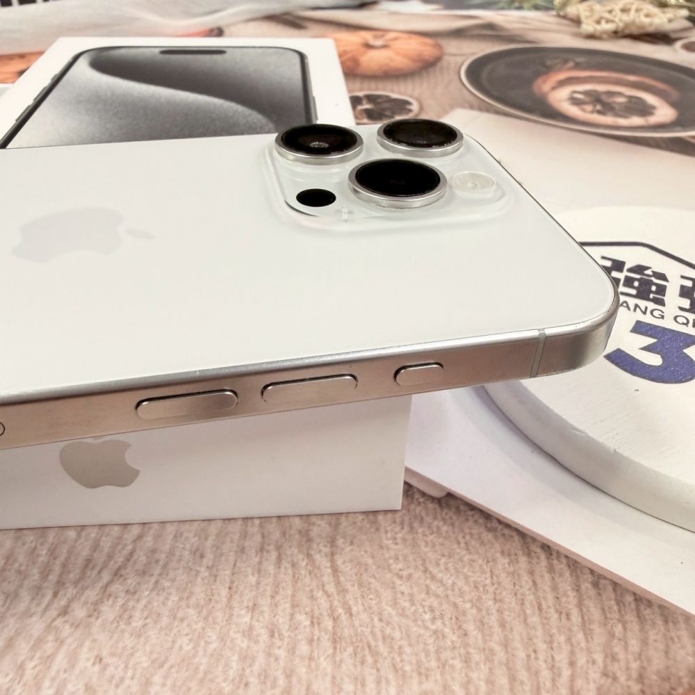 二手 iPhone 15 Pro 512G 白鈦色*33302(店保365天)