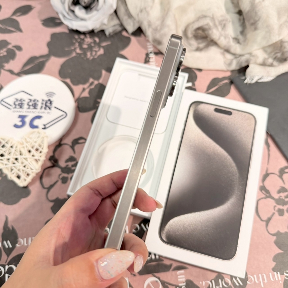 二手 iPhone 15 Pro Max 256G 原鈦色*81381(店保365天）