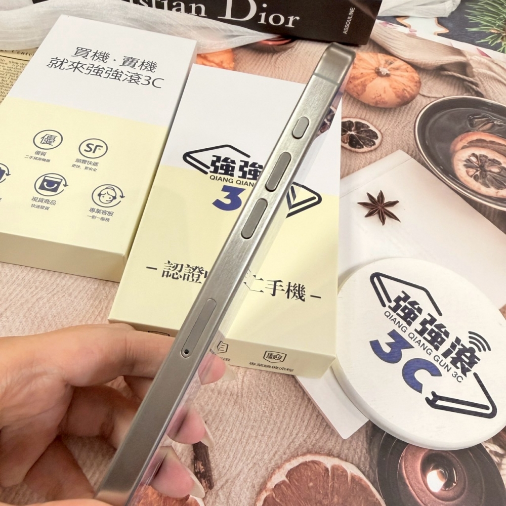 二手 iPhone 15 Pro Max 256G 原鈦色*96790(店保365天）