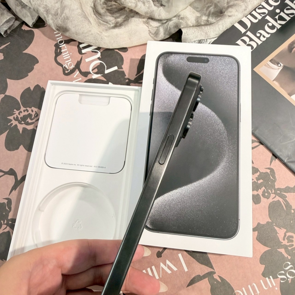 二手 iPhone 15 Pro Max 512G 黑鈦色*96887(店保365天）