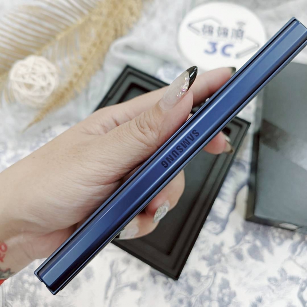 歸仁-二手 Z Fold6 12+256G藍色# 19761（原廠保內）