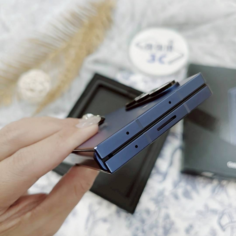 歸仁-二手 Z Fold6 12+256G藍色# 19761（原廠保內）