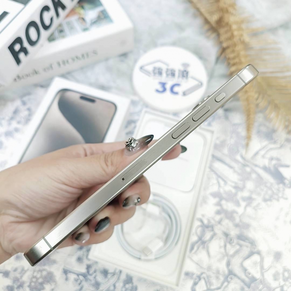 歸仁-二手 iphone 15pro max 256G 原鈦色# 88292（店家保固365天）