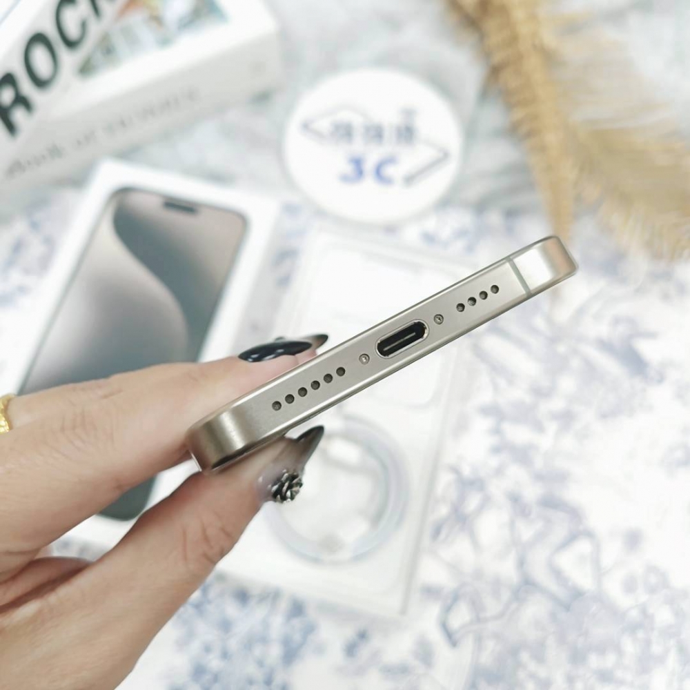 歸仁-二手 iphone 15pro max 256G 原鈦色# 88292（店家保固365天）