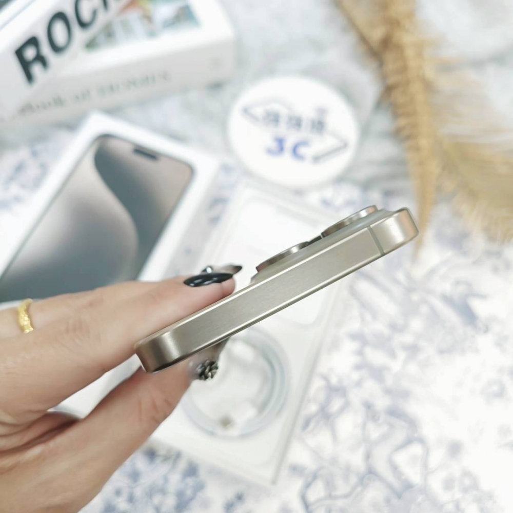 歸仁-二手 iphone 15pro max 256G 原鈦色# 88292（店家保固365天）