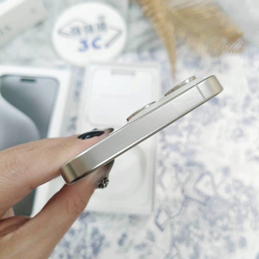 歸仁-二手 iphone 15pro max 256G 白色# 85138（店家保固365天）