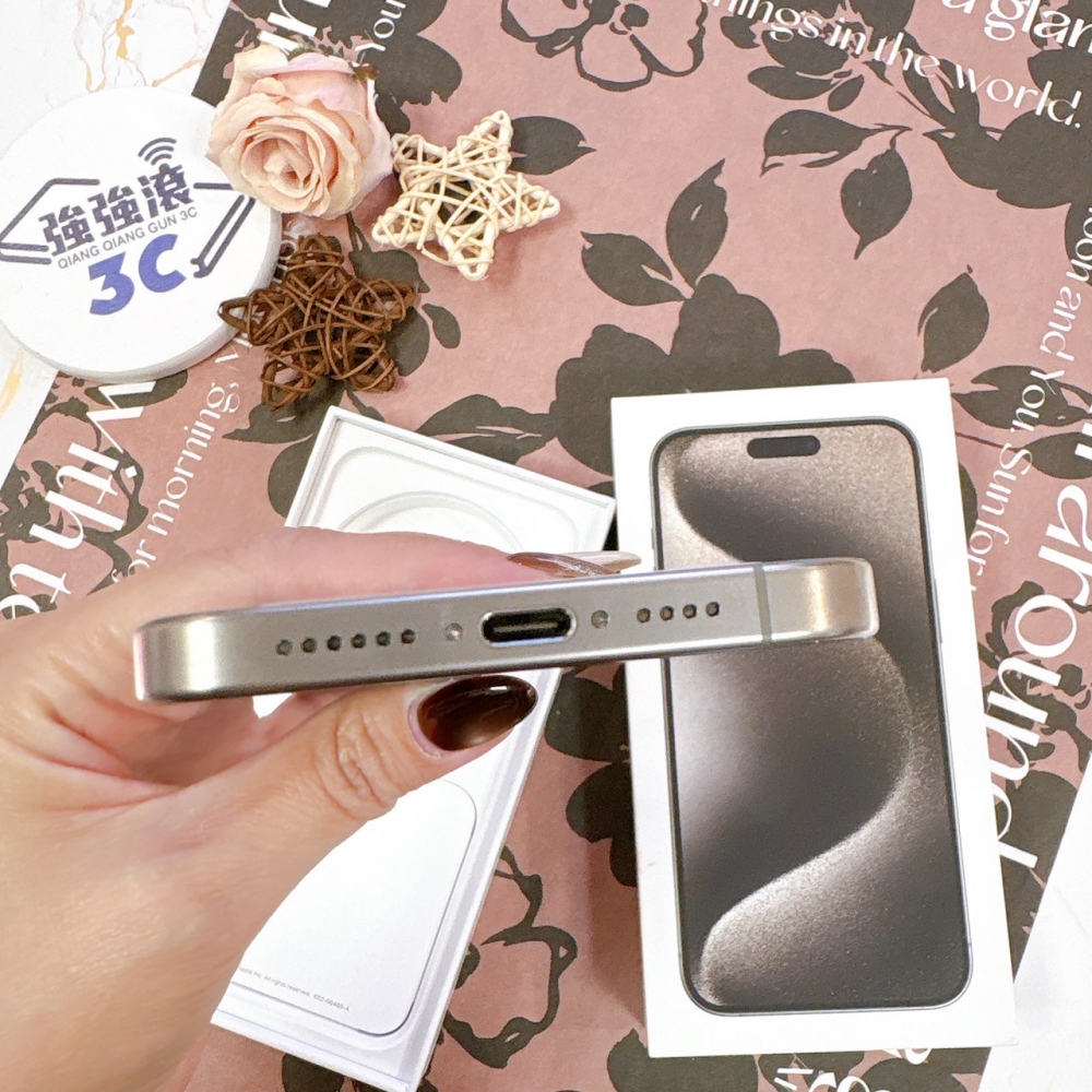 二手 iPhone 15 Pro Max 256G 原鈦色*45595(店保365天）