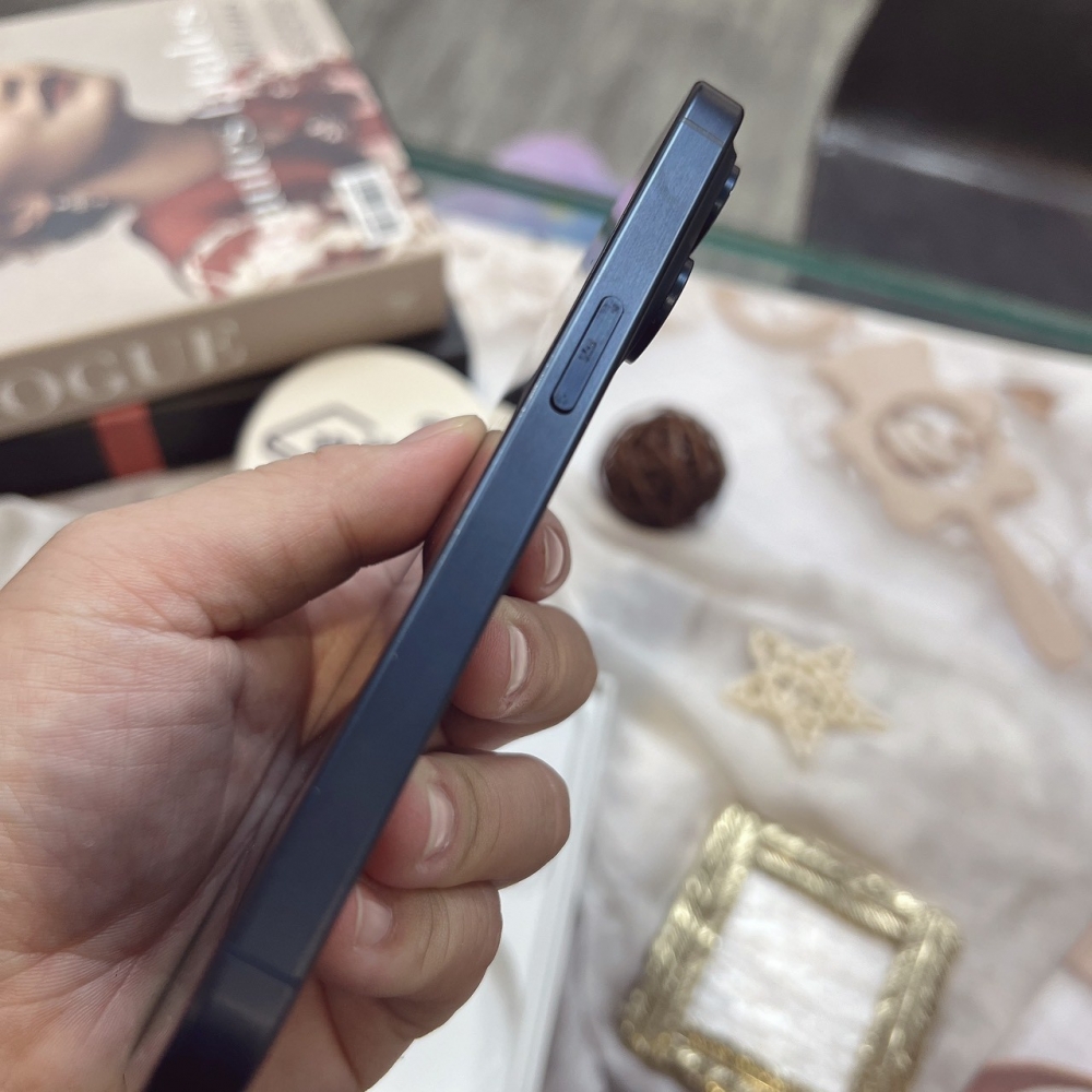 二手 iPhone15Pro 256G 藍色*48588 (店家保固365天)