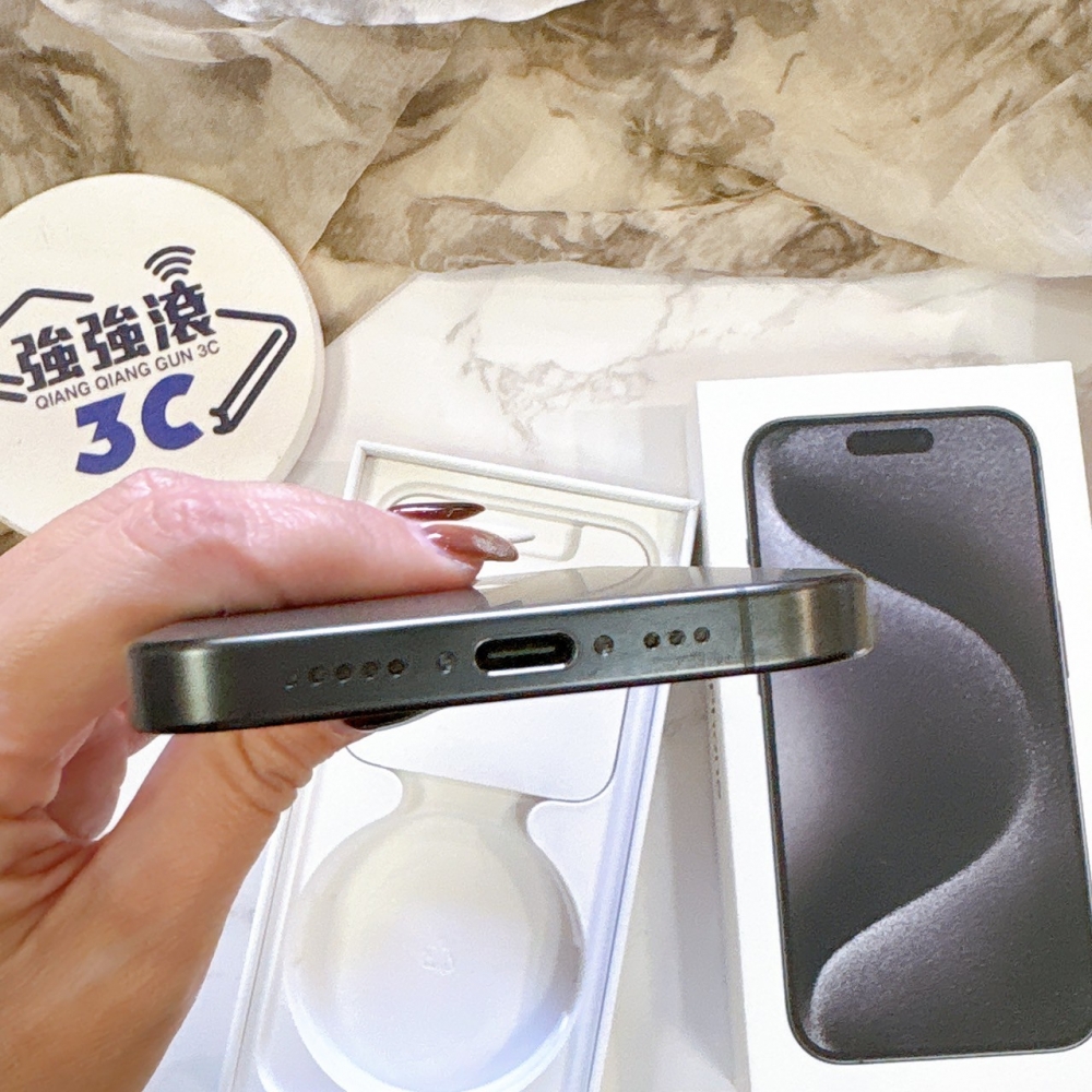 二手 iPhone15Pro 256G 黑色*65465 (店家保固365天)