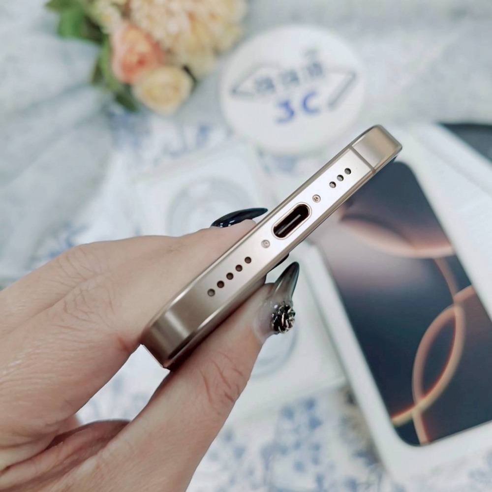 歸仁-二手iPhone16 Pro 256G 金色 #95987（原廠保固）