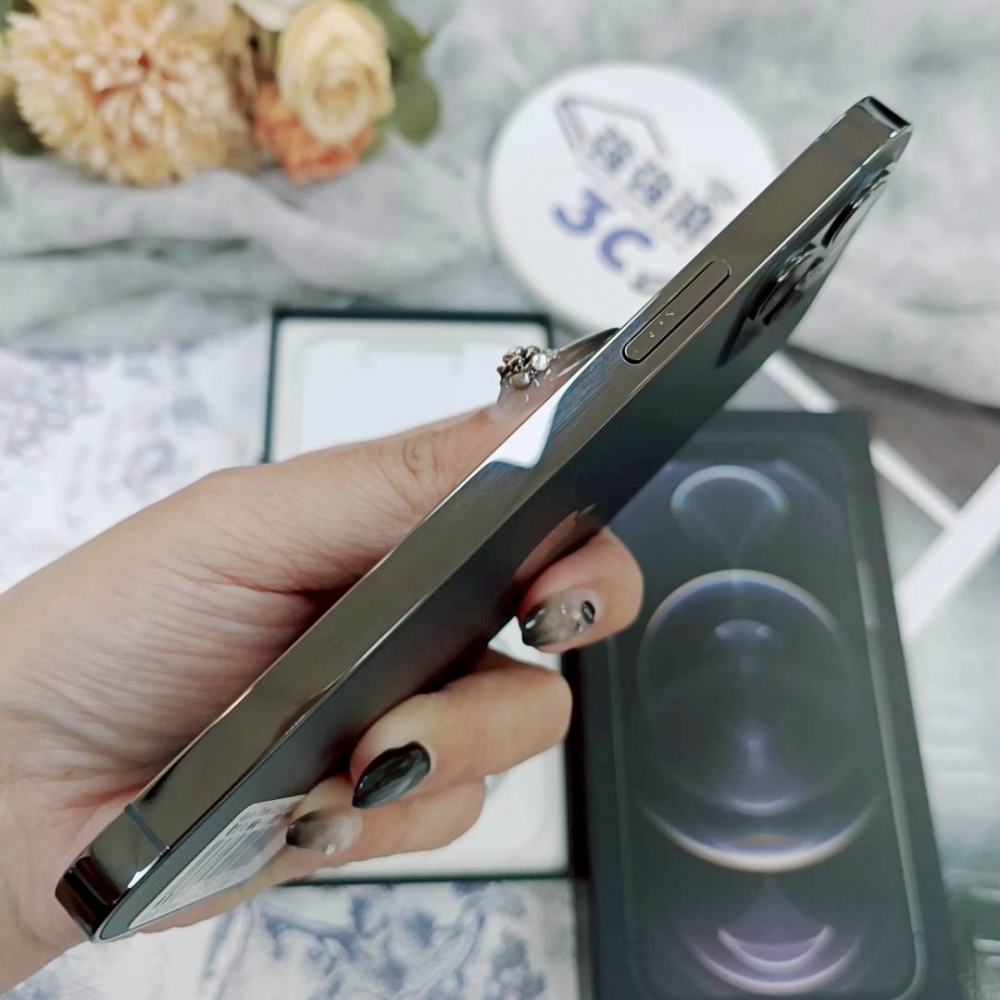 歸仁-二手iPhone12 pro 256G 黑色#13864（店保365天）