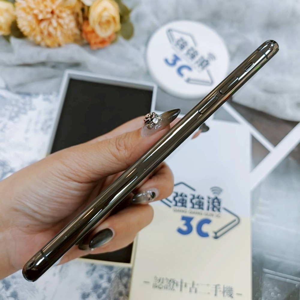 歸仁-二手iPhone11 pro max 256G 黑色#95907（店保90天）