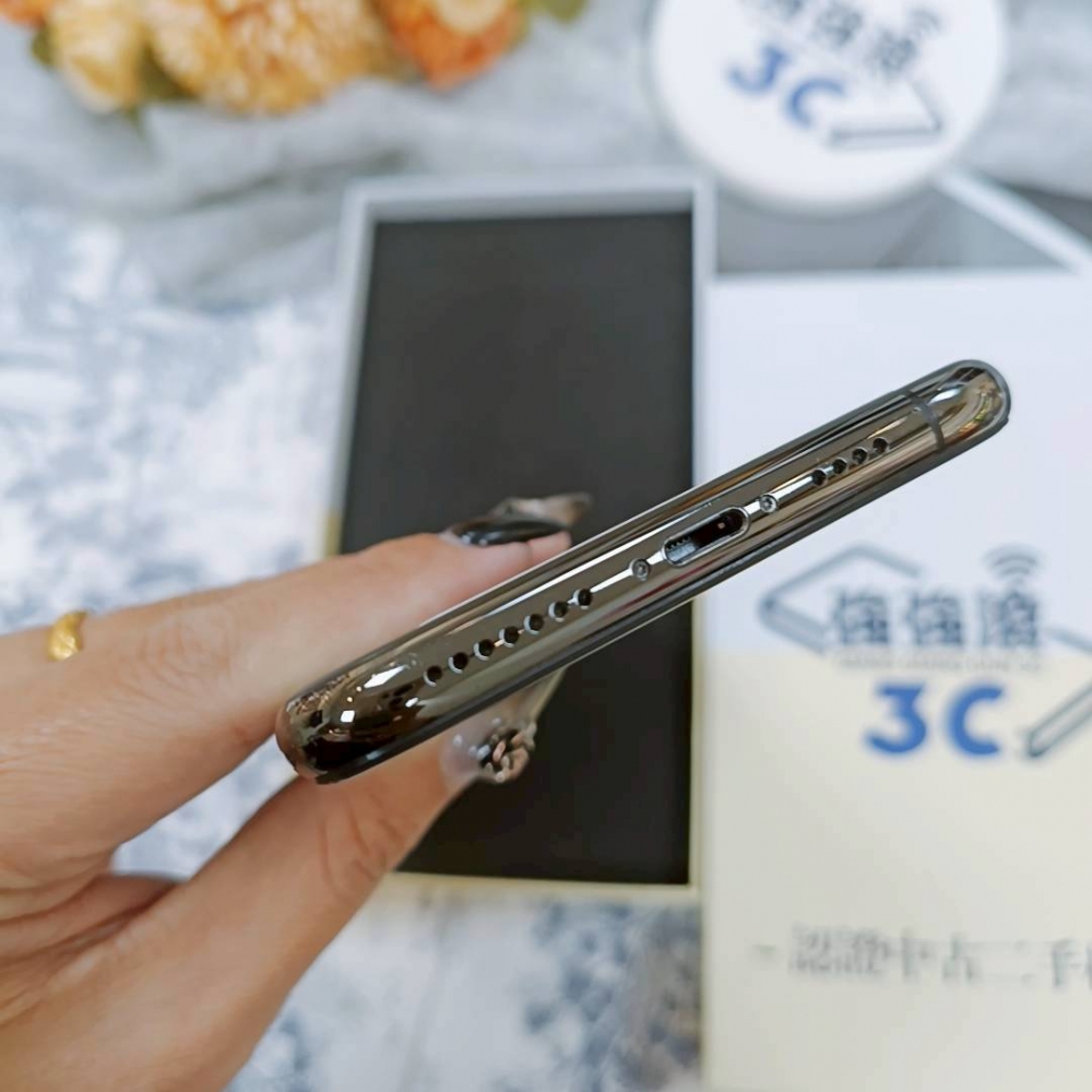 歸仁-二手iPhone11 pro max 256G 黑色#95907（店保90天）