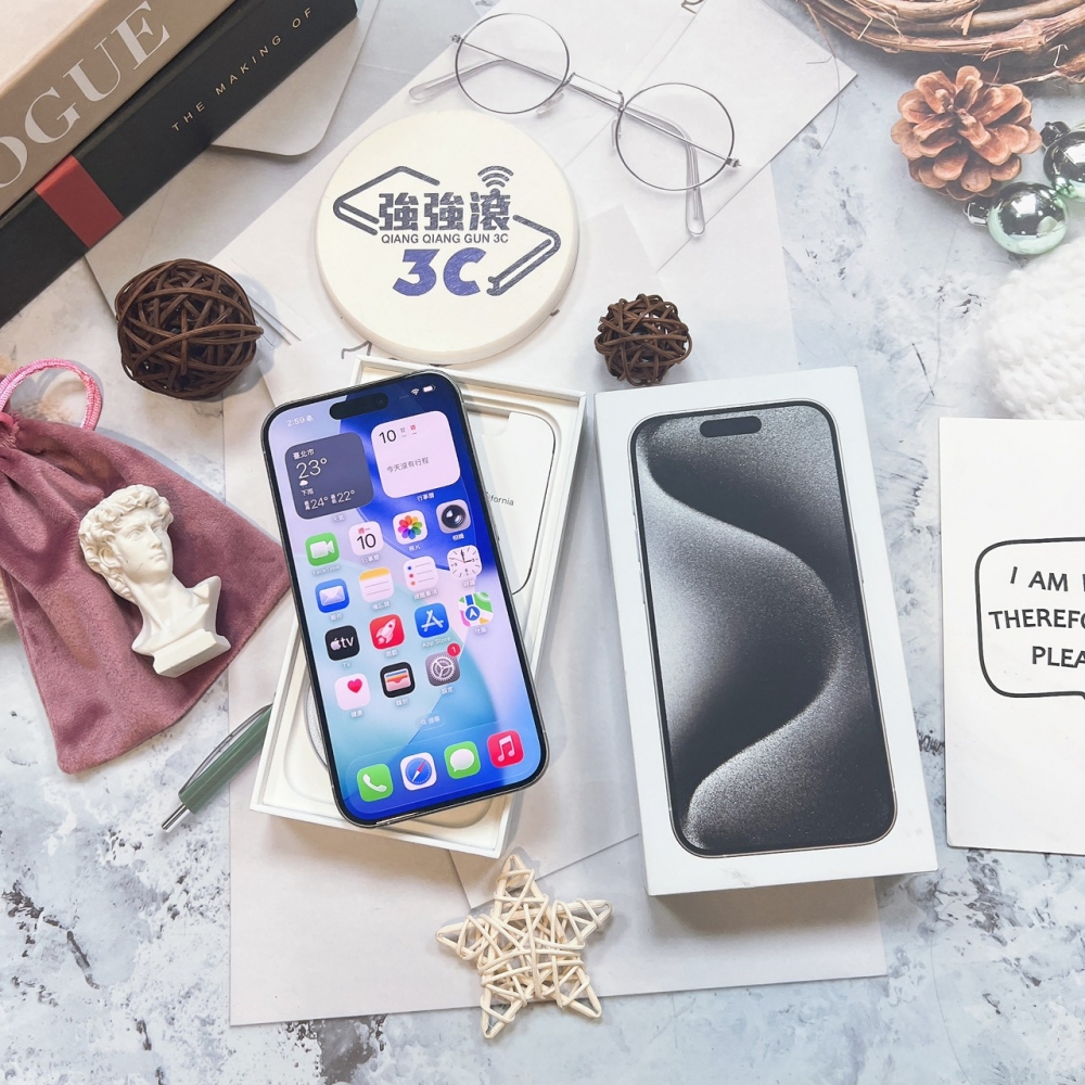 二手 iPhone15Pro 256G 白色*29630 (店家保固365天)