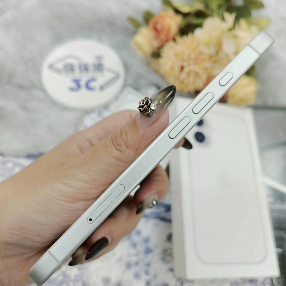 歸仁-二手iPhone16 256G 白色#95115（店保365天）